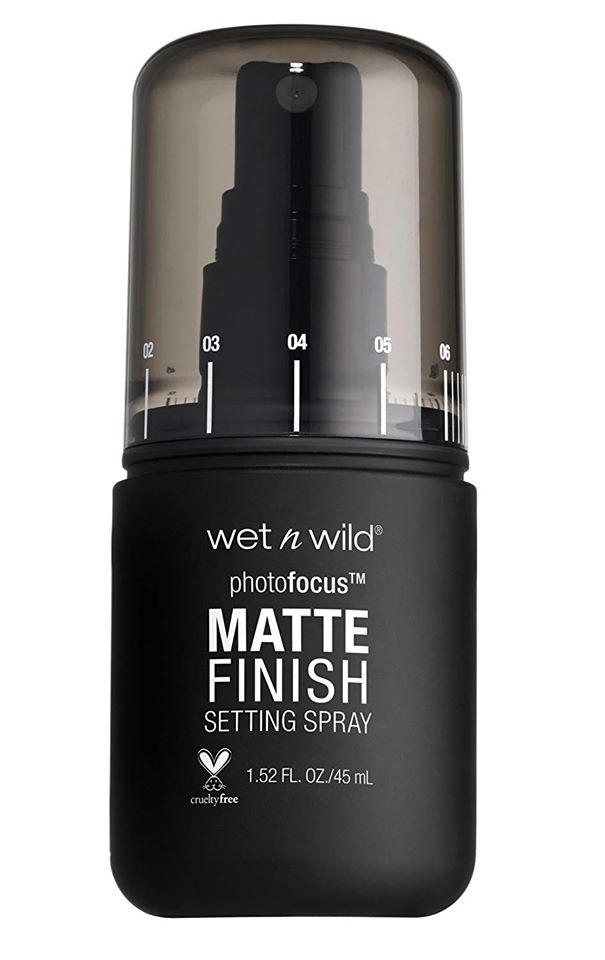 بخاخ مثبت بلمسة نهائية مطفأة اللمعة فوتو فوكس من ويت آند وايلد، لون مطفأ اللمعة، 30 مل